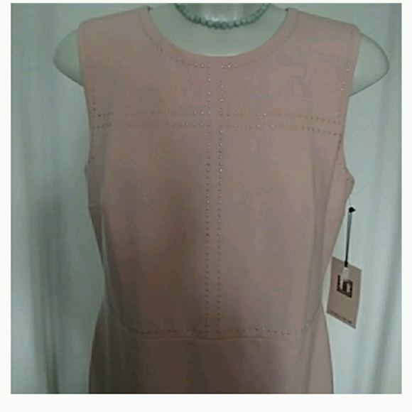 Ivanka Trump Dresses & Skirts - NWT IVANKA TRUMP BALLET PINK SHEATH DRESS